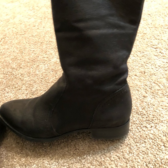 Tall leather boots - Picture 5 of 7